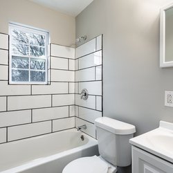 Dallas Terrace bathroom