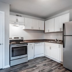 Dallas Terrace kitchen