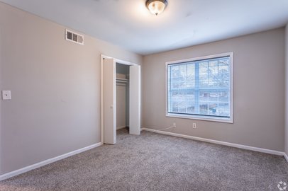 Dallas Terrace bedroom